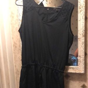 Banana republic dark blue jumper, silky material